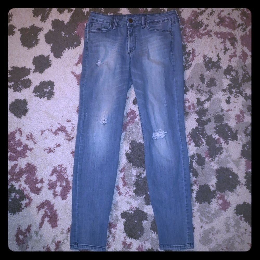 Distressed Boyfriend Jeans